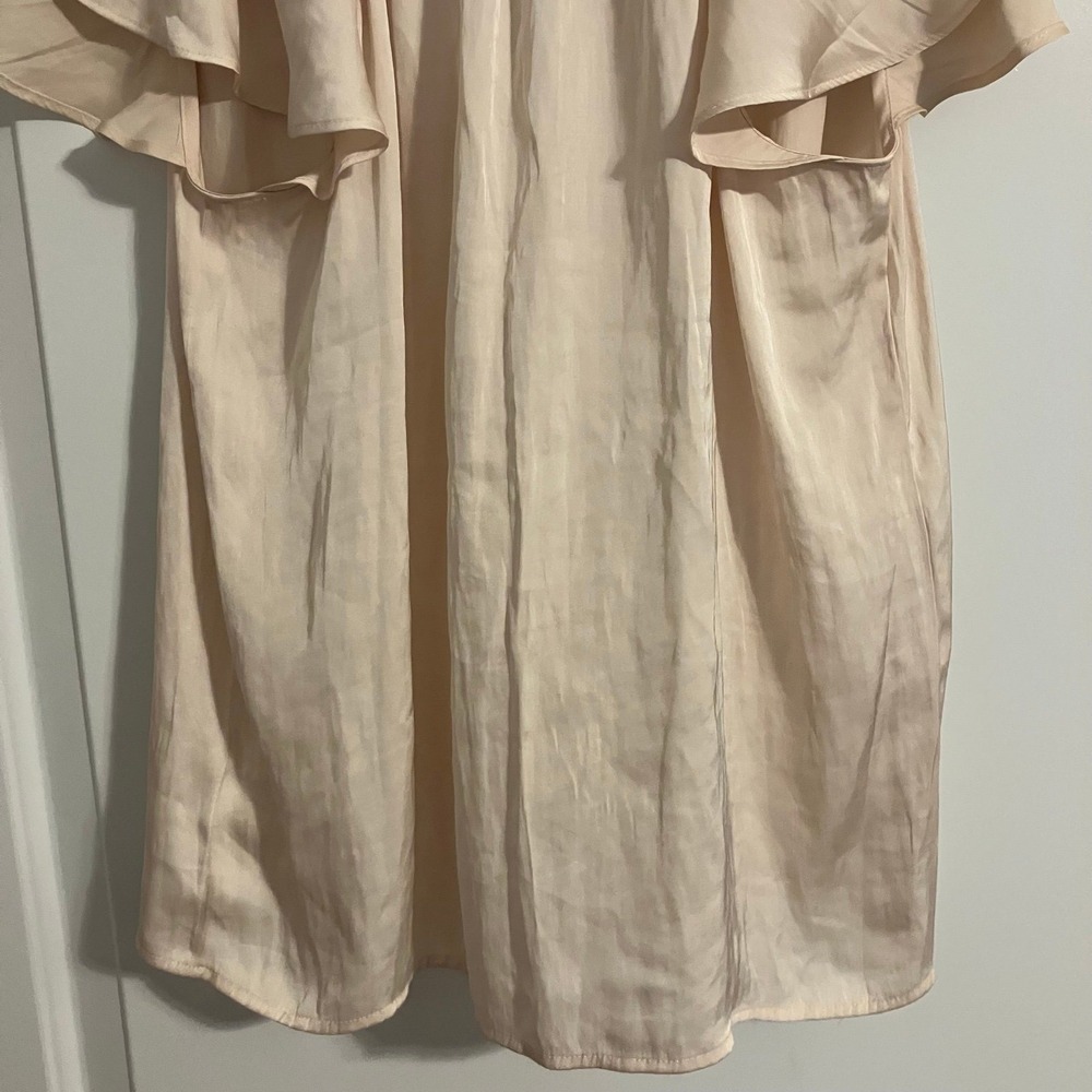 Express silky ruffle v-neck blouse flutter sleeves light peach color Women's S - Picture 11 of 12